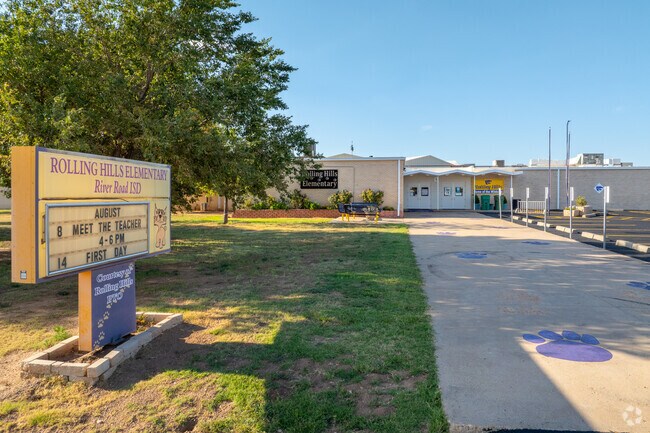 At Rolling Hills Elementary, students enjoy diverse programs and extracurricular activities.