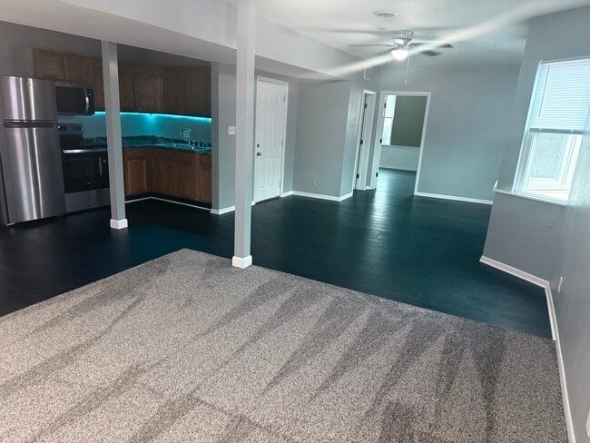 524 E Grand Ave unit 2, Beloit, WI 53511 - photo 5