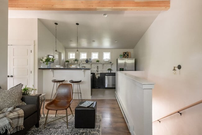 522 W College St unit ID1292390P, Bozeman, MT 59715 - photo 2