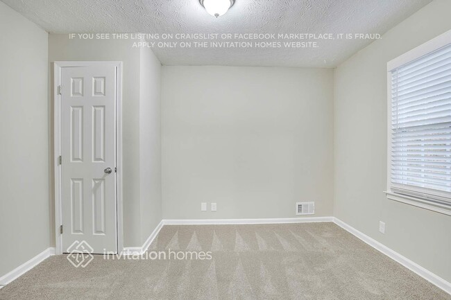 370 Madeline Cir NW, Lawrenceville, GA 30043 - photo 6