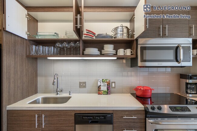 1285 Sutter St unit FL5-ID148, San Francisco, CA 94109 - photo 6