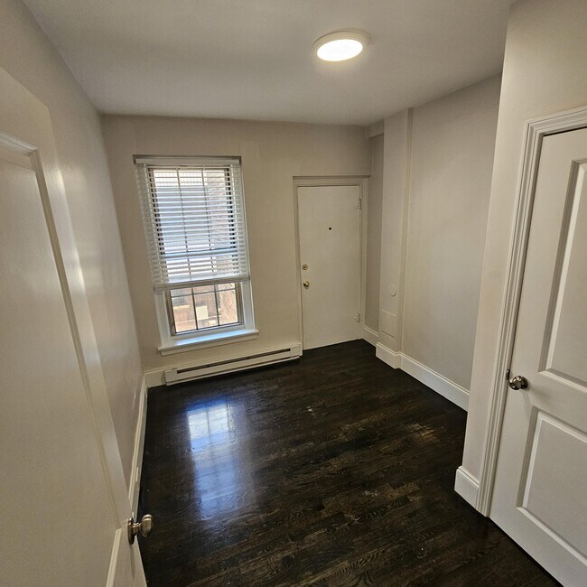 10 Clearway St unit 2, Boston, MA 02115 - photo 7
