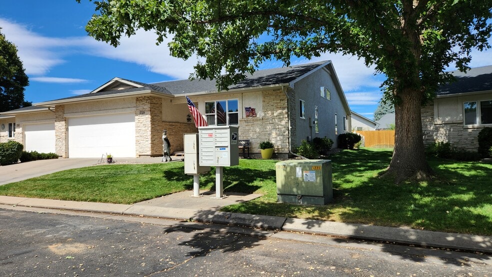 726 W Tyrolean Ct, Canon City, CO 81212 - photo 1