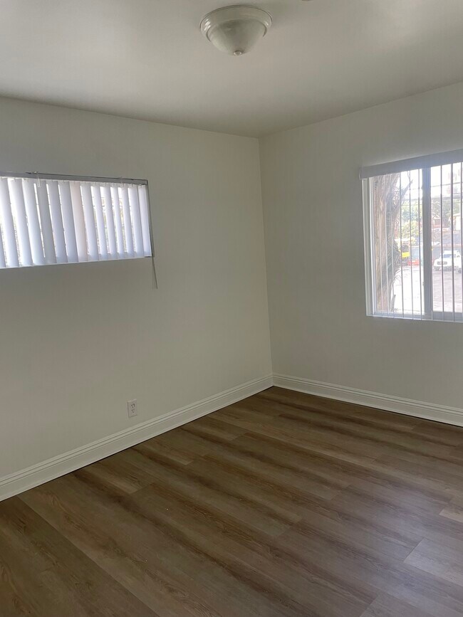 8974 Cadillac Ave, Los Angeles, CA 90034 - photo 7