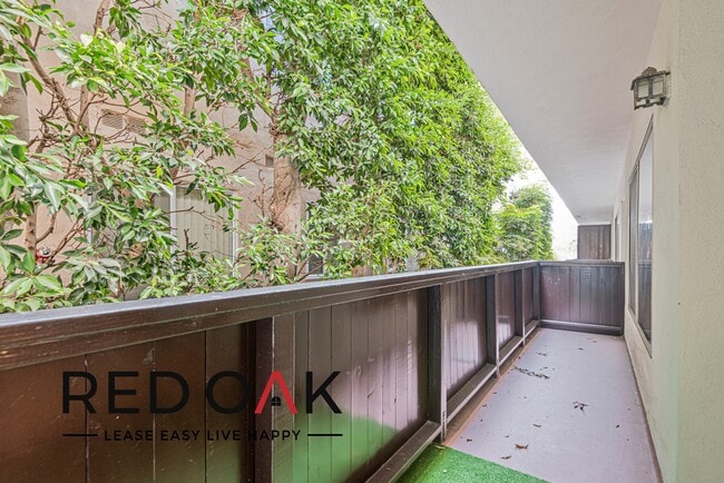 1007 Lincoln Blvd unit 5, Santa Monica, CA 90403 - photo 3