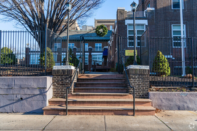 St. Dominic Academy earns an overall score of A on Niche.