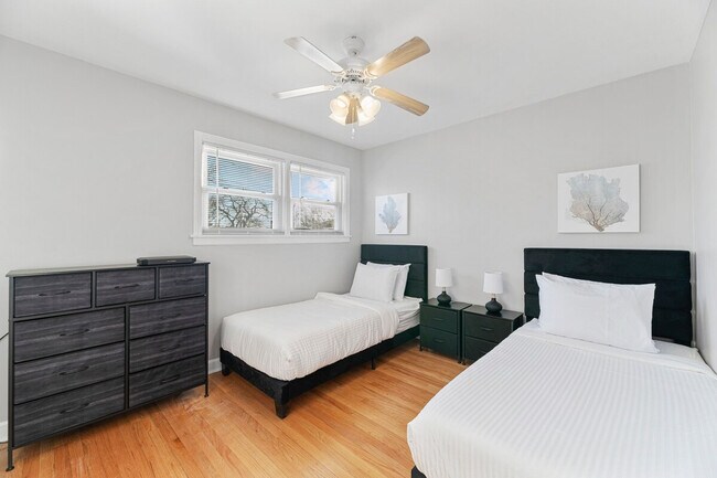 3457 Main St unit ID1372971P, Skokie, IL 60076 - photo 7