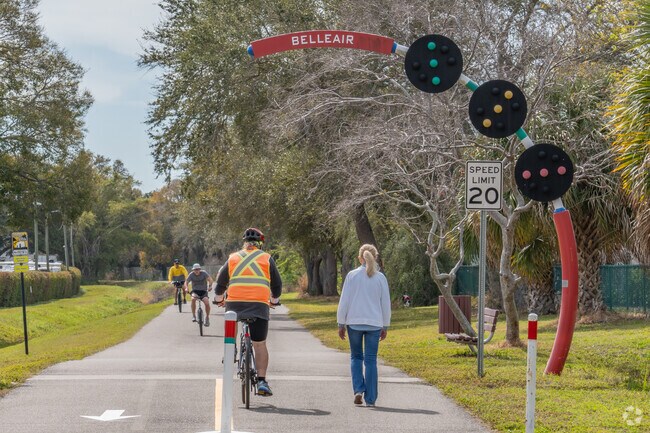 Lake Belleview neighbors can bike on the Pinellas Trail for outdoor fun.