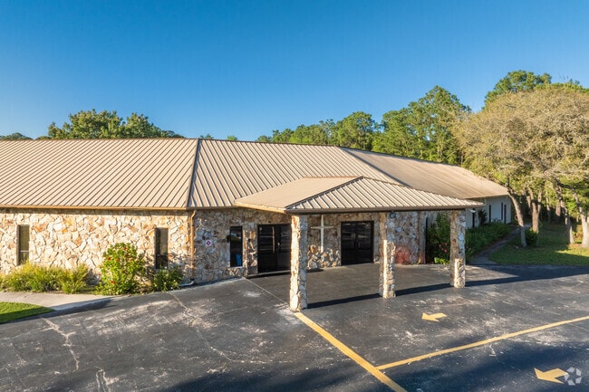 Easy student pickup for parents at Beacon of Hope Christian School.