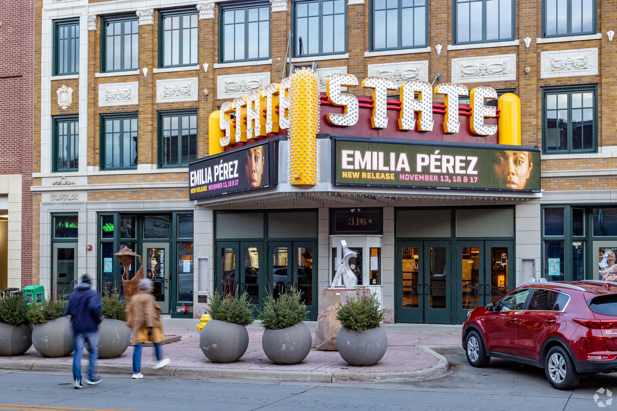 Whittier residents enjoy old and new movies at the Sioux Falls State Theatre.