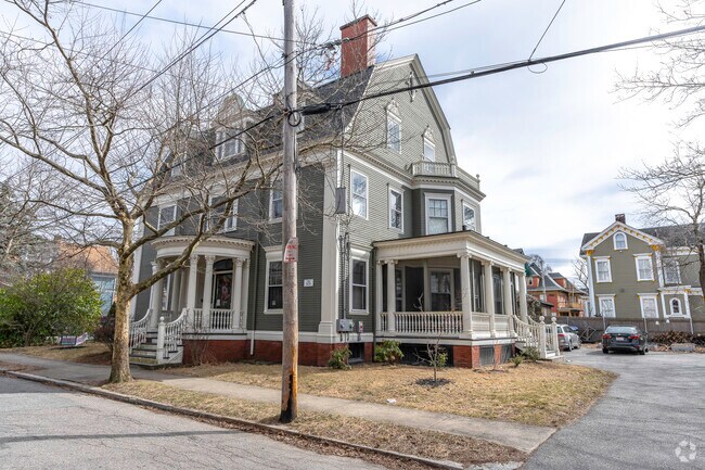 Princeton Avenue in Elmwood is lined with Colonial Revival homes.