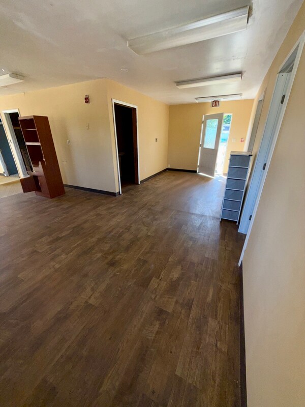 207 W Walnut St, New Paris, OH 45347