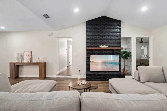 4520 Lake Gem Cir unit ID1075777P, Orlando, FL 32806 - photo 4