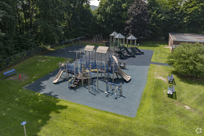 Pawling Elementary School is located at 7 Haight Street in Pawling, NY.