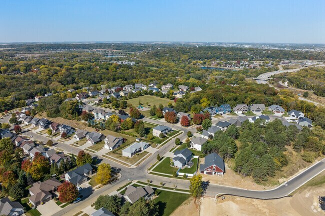 Pine Ridge's homes sit in peaceful, tree-lined cul-de-sacs ideal for family-friendly living.