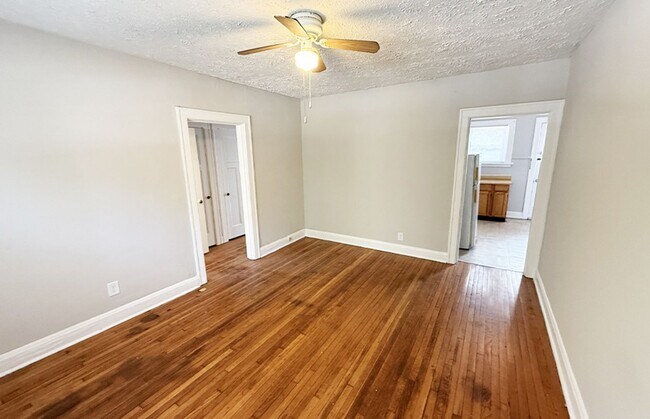 415 Probasco St unit 415-14, Cincinnati, OH 45220 - photo 6