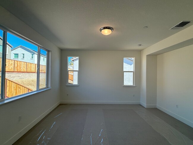 227 Echols Dr, Martinez, CA 94553 - photo 5