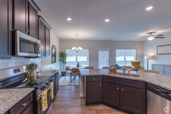 3BR, 2.5BA - 1,649SF - Kitchen