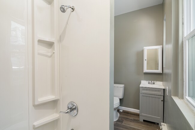 4201 Viola St unit 1Fl, Philadelphia, PA 19104 - photo 7