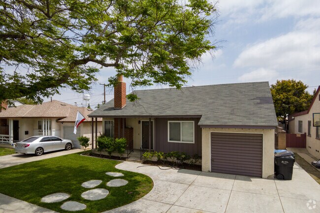 Norwalk homes are on the market for just 27 days, beating the national average by a lot.