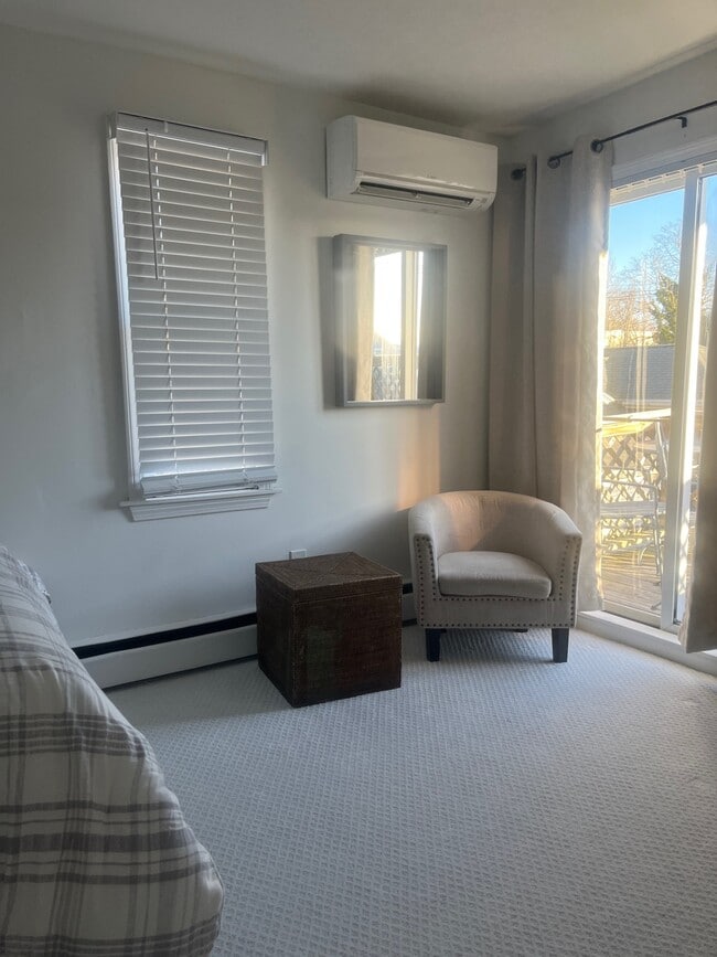 404 Thames St unit 3, Newport, RI 02840 - photo 6