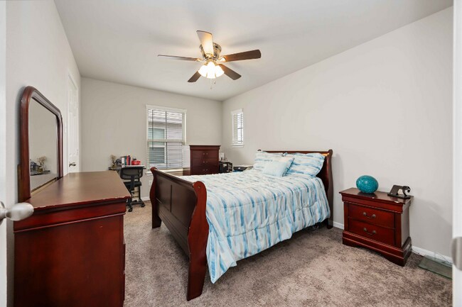 6526 MacRoom Meadows Ln, Houston, TX 77048 - photo 7