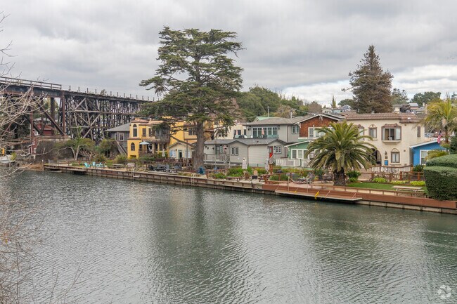 Soquel Creek Park has a beautiful view of the water and a short distance to retail shops, restaurants and the beach.