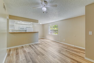 3801 W Tyson Ave, Tampa, FL 33611