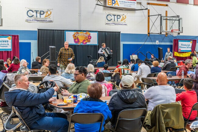 Cranfest draws crowds for live performances in Cranberry Township.