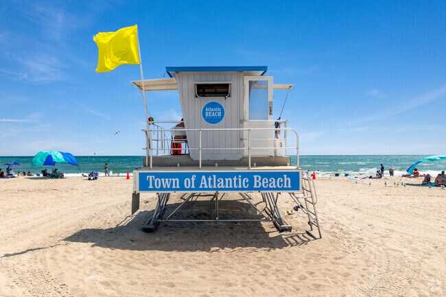 The Atlantic Beach is only a 10 minute drive from Brandywine Bay.