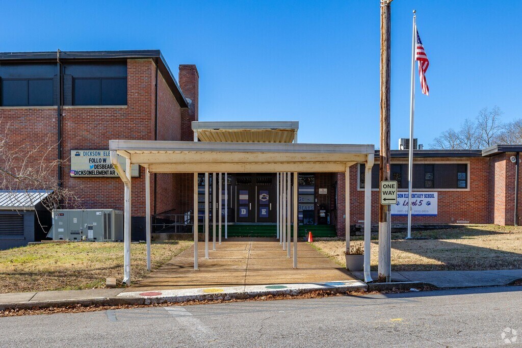 Dickson Elementary School enrolls over 200 students every year in Dickson.
