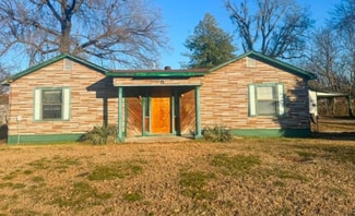 206 Chance St, Kennett, MO 63857