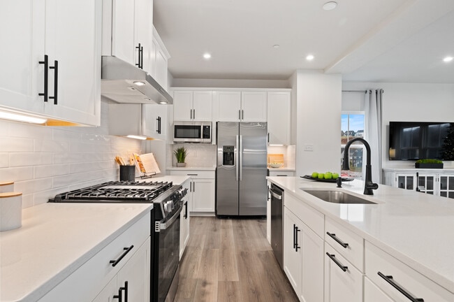 104 Leah Dr, Jackson Township, PA 16063 - photo 5