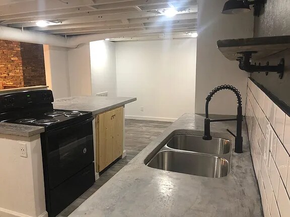 1429 E Columbia St unit 2, Colorado Springs, CO 80909 - photo 2