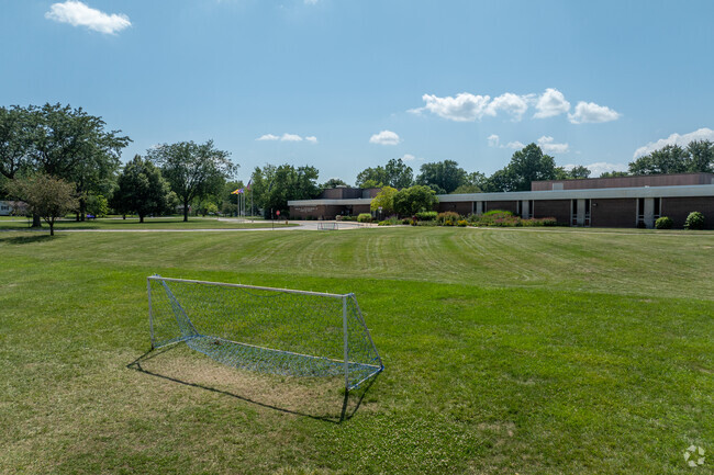 Your kids will enjoy learning in the inspiring atmosphere of Stevenson Elementary School.