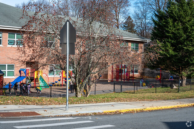 Pothier-Citizens Elementary Campus is located in the neighborhood of Woonsocket, RI.