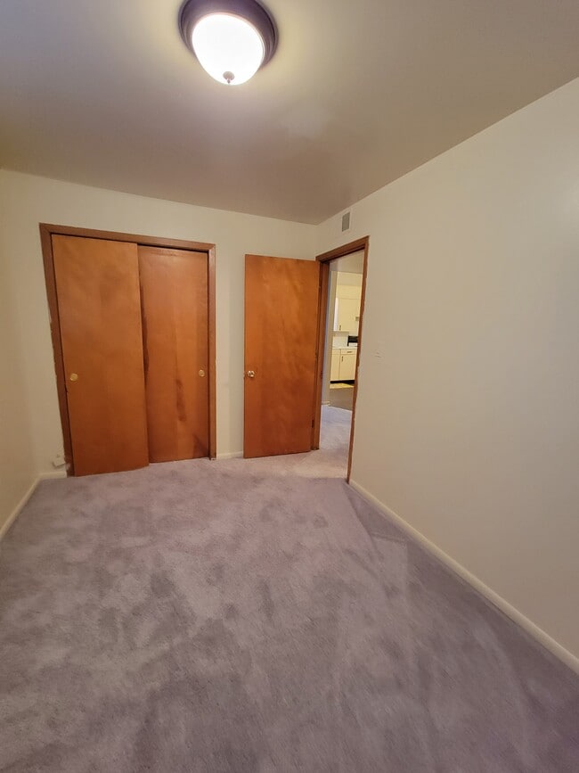 726 NE 68th St unit 718, Gladstone, MO 64118 - photo 7