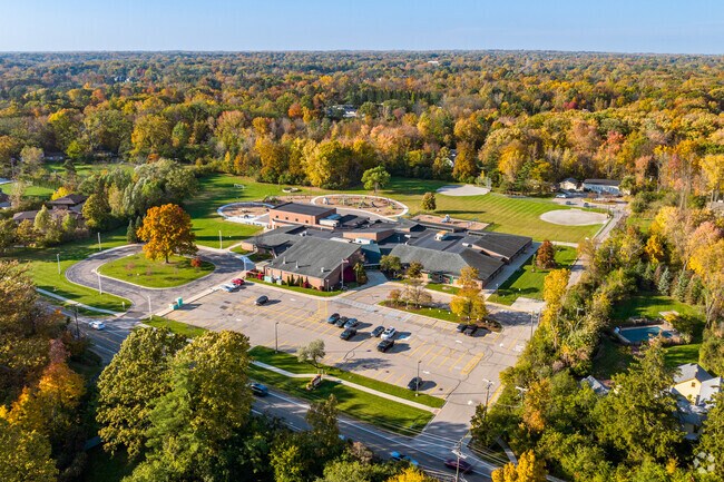 Kids are challenged to excel at Bingham Farms Elementary School.