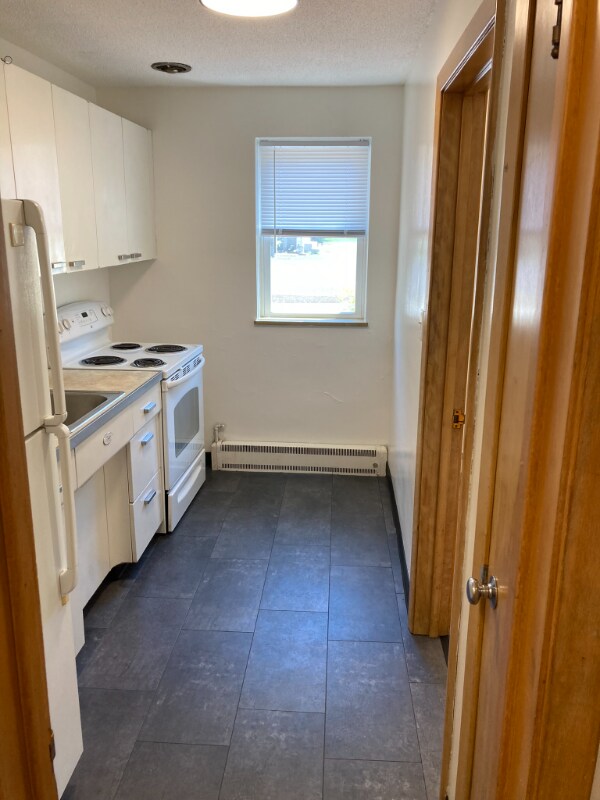 408 6th St SW Unit 4, Willmar, MN 56201