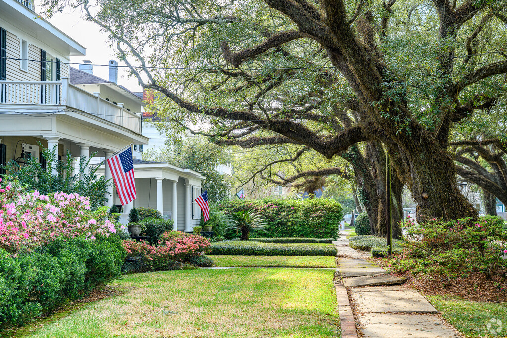 207 Dexter Ave Mobile Alabama 36604 Full Tour Edited Legendary