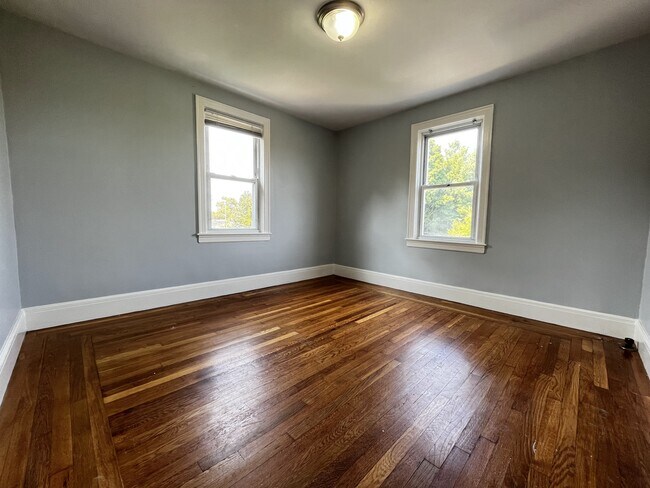 82 Roanoke St unit 3, Providence, RI 02908 - photo 3