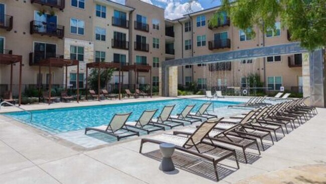 3200 Palm Way unit FL2-ID1031291P, Austin, TX 78758 - photo 4