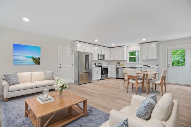 95 Woodland Heights Rd, Warsaw, VA 22572 - photo 5