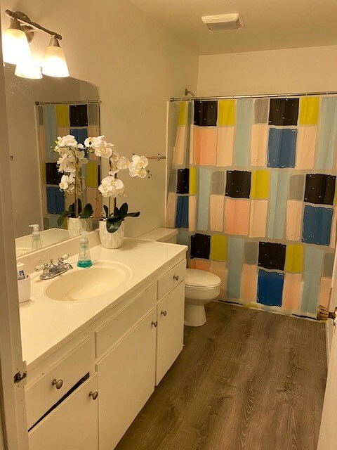 1940 Yale St, Visalia, CA 93277 - photo 7