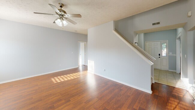 5331 Hammock Glen Dr, Indianapolis, IN 46235 - photo 2