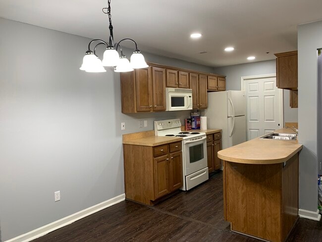 Lansdowne Heights Condominium Homes unit 9100, Lexington, KY 40502 - photo 6