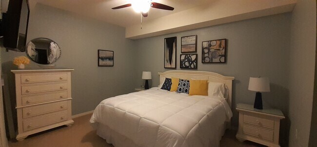 8270 Pathfinder Loop unit 832, Fort Myers, FL 33919 - photo 5