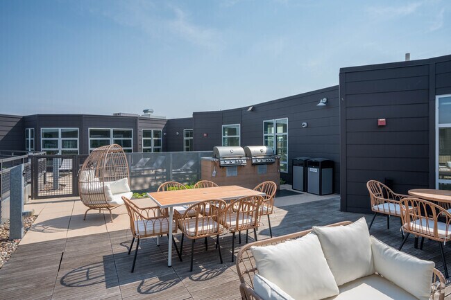 The Lyric at Carleton Place, Saint Paul, MN 55114 - photo 7