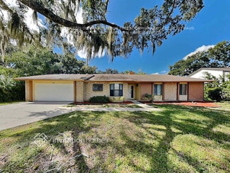 8201 Helena Dr, Orlando, FL 32817