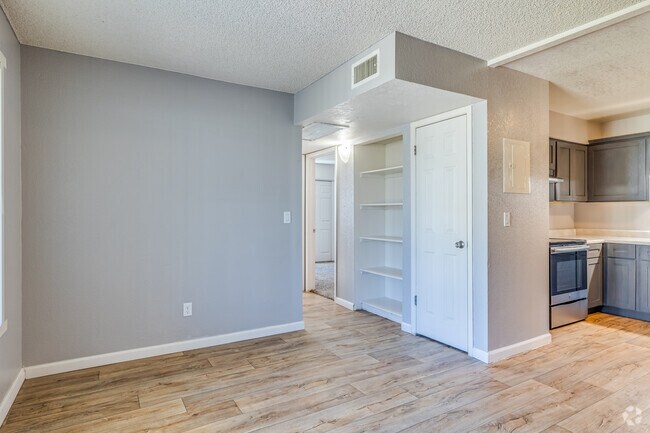 Regency Square, Yuma, AZ 85364 - photo 2